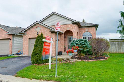 14-145 N Centre Rd, London, ON, N5X4C7 | Card Image