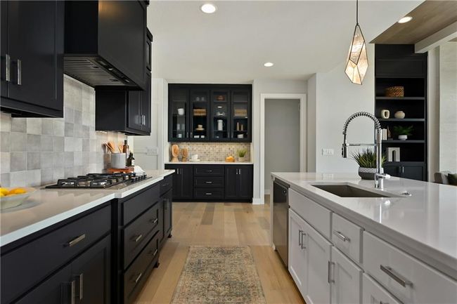3105 Nw Berkebile Ln, House other with 4 bedrooms, 4 bathrooms and null parking in Lee's Summit MO | Image 11