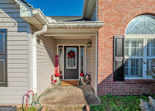 160 Glenn Fuller Cir, Commerce, GA, 30529-6077 | Card Image