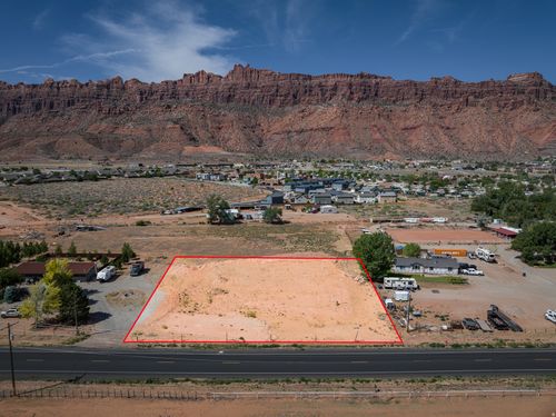 3190 S Spanish Valley Dr, Moab, UT, 84532 | Card Image