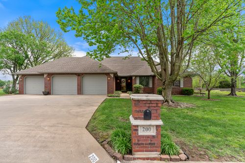 200 N Harmon Ave, Republic, MO, 65738-1677 | Card Image