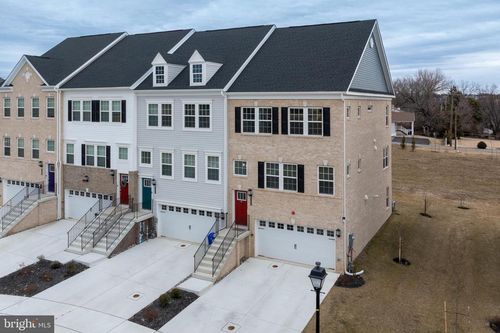 207 Birdie Ct, PIKESVILLE, MD, 21208-1213 | Card Image