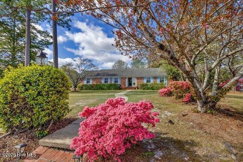 214 Longstreet Dr, Wilmington, NC, 28412-1713 | Card Image