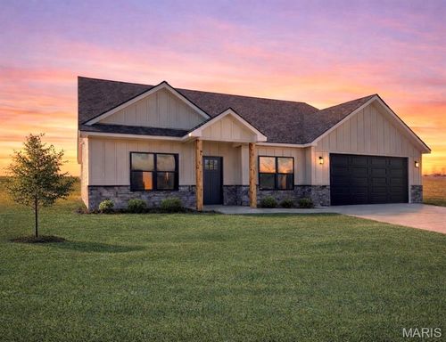 426 Honeysuckle Dr, Hannibal, MO, 63401-5569 | Card Image