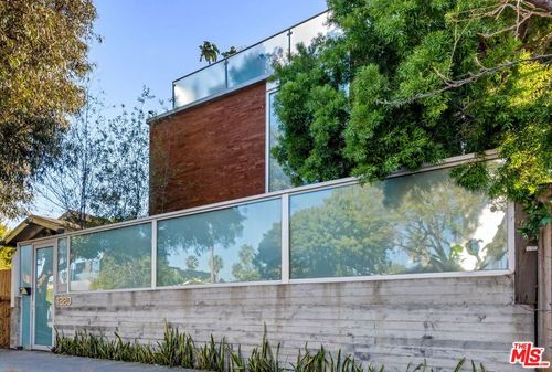 1220 Cabrillo Ave, Venice, CA, 90291-3704 | Card Image