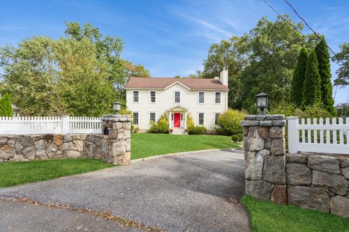 9 Boyd Ln, Riverside, CT, 06878-1301 | Card Image