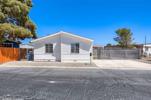 2854 Humboldt Ct, Las Vegas, NV, 89142-2613 | Card Image