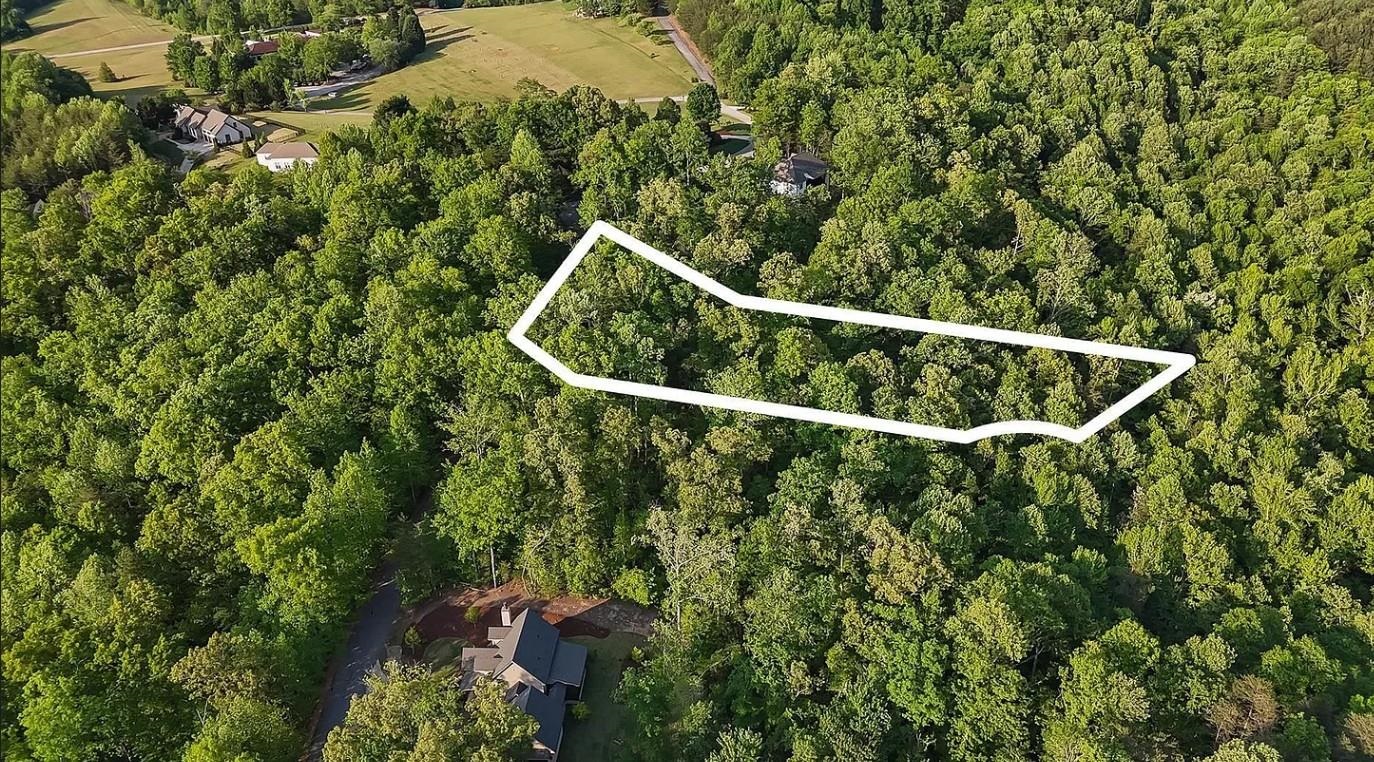 Land in Travelers Rest
