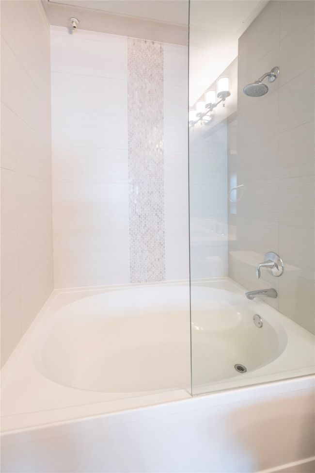 APT-645 - 3225 Turtle Creek Blvd, Condo with 2 bedrooms, 2 bathrooms and null parking in Dallas TX | Image 9