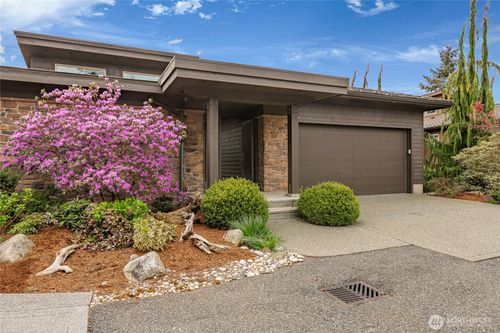 8771 Clubhouse Point Dr, Blaine, WA, 98230-6317 | Card Image