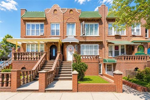 251 Avenue P, Brooklyn, NY, 11204-4946 | Card Image