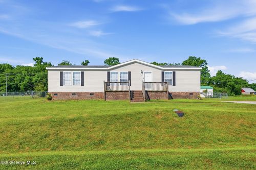 203 Buffy Court, Richlands, NC, 28574 | Card Image