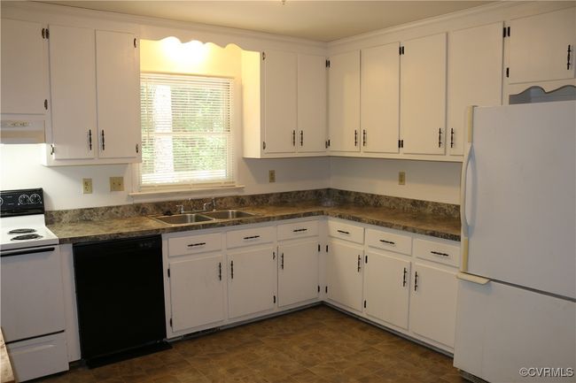 13606 Quail Meadows Ln, House other with 3 bedrooms, 2 bathrooms and null parking in Midlothian VA | Image 8