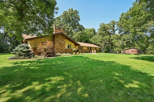 2312 Murray Road, Woodstock, IL, 60098 | Card Image