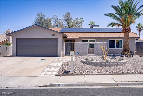 823 Cherry Dr, Henderson, NV, 89002-8453 | Card Image