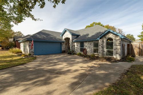 8813 Jason Ct, North Richland Hills, TX, 76182-3267 | Card Image