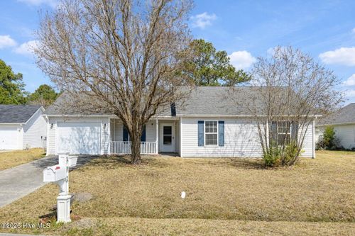 302 Paddock Pl, Jacksonville, NC, 28546-9402 | Card Image