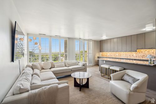 apt-4b-777 E South Temple, Salt Lake City, UT, 84102-1269 | Card Image