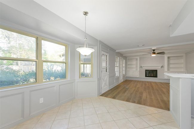 Breakfast area overlooking backyard | Image 35