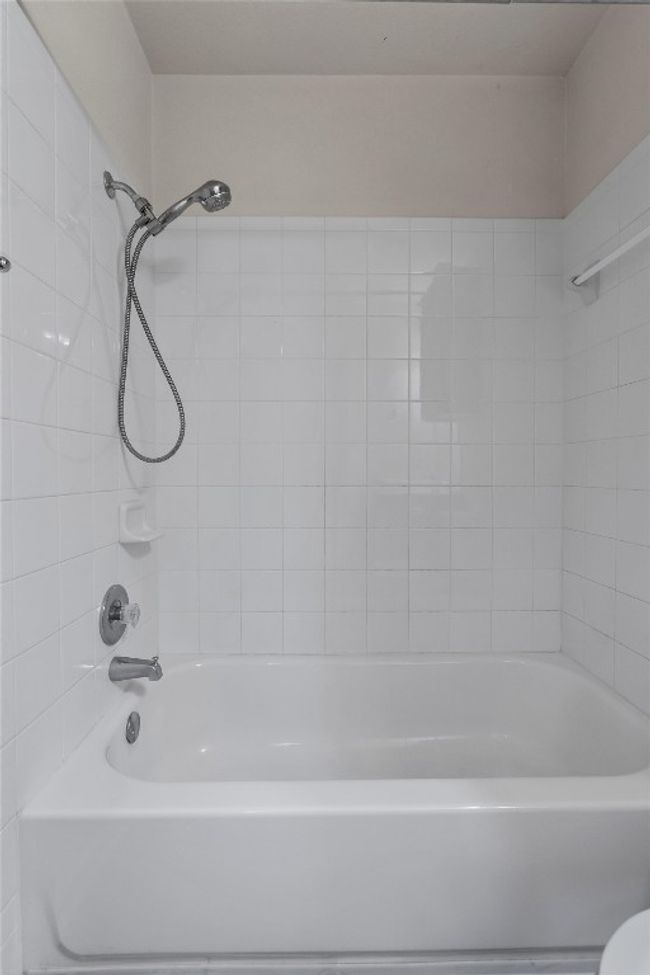 Hall Bathroom-Shower-Tub combination | Image 22