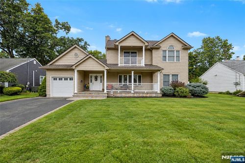 630 Fermery Dr, New Milford, NJ, 07646-1020 | Card Image