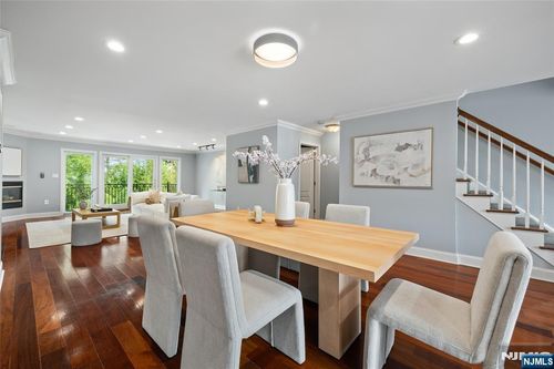 352 Gorge Rd, Cliffside Park, NJ, 07010-2737 | Card Image