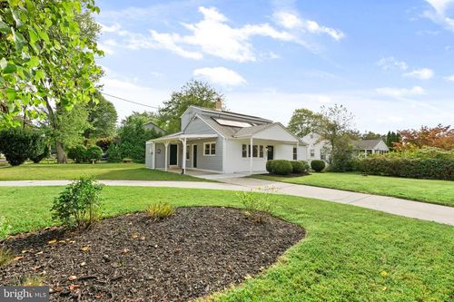 605 E Evesham Rd, VOORHEES, NJ, 08043-1222 | Card Image