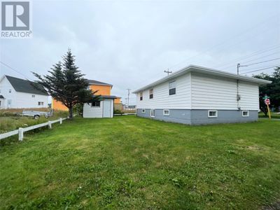 33 Evans St, House other with 3 bedrooms, 2 bathrooms and null parking in Grand Bank NL | Image 3