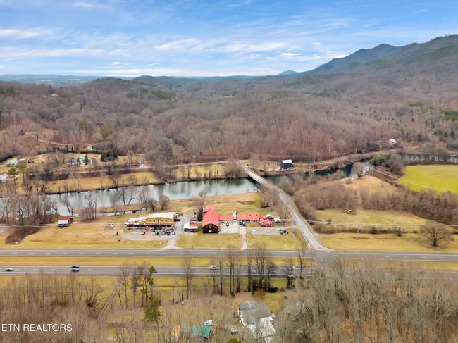 4532 E Lamar Alexander Pkwy, House other with 3 bedrooms, 2 bathrooms and null parking in Walland TN | Image 55