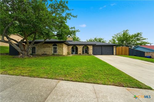 904 Tammy Dr, Copperas Cove, TX, 76522-4242 | Card Image