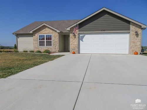 4368 Glen View Drive, Manhattan, KS, 66502 | Card Image