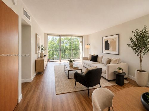 409-8870 Fontainebleau Blvd, Miami, FL, 33172-4453 | Card Image