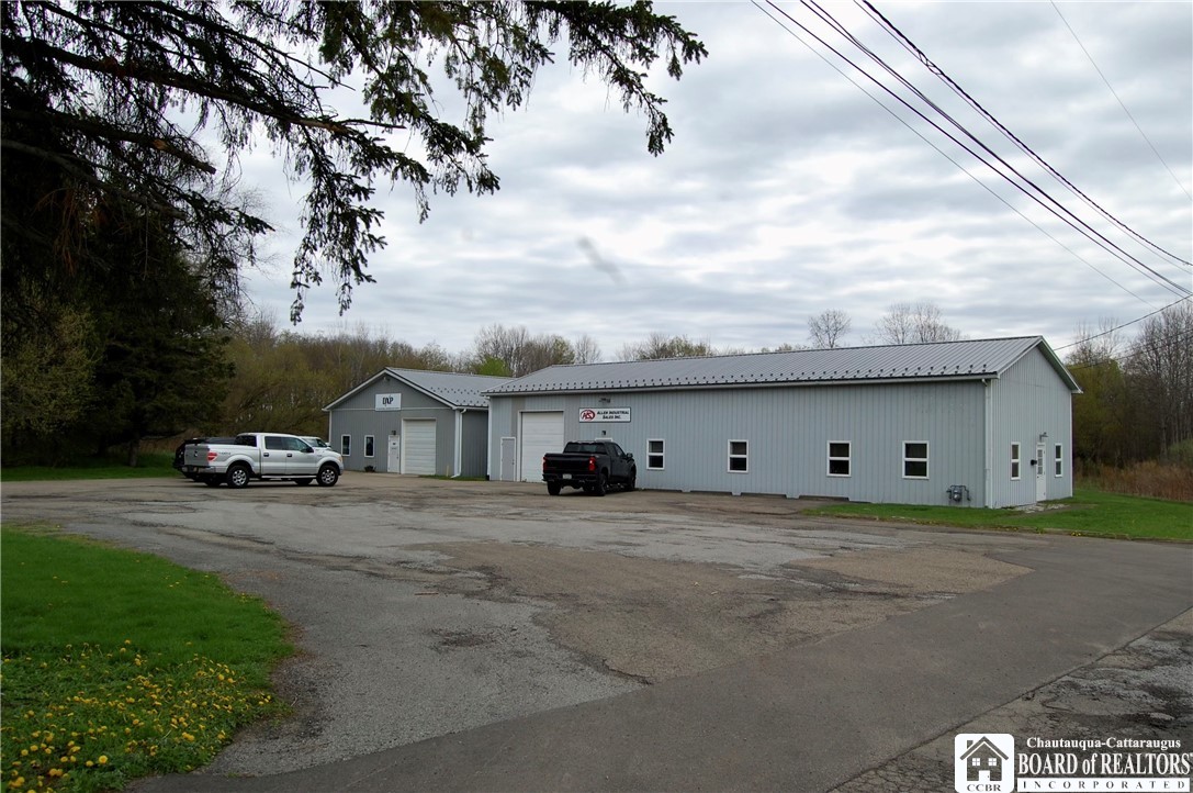 35 Anderson Ave, Falconer, NY 14733