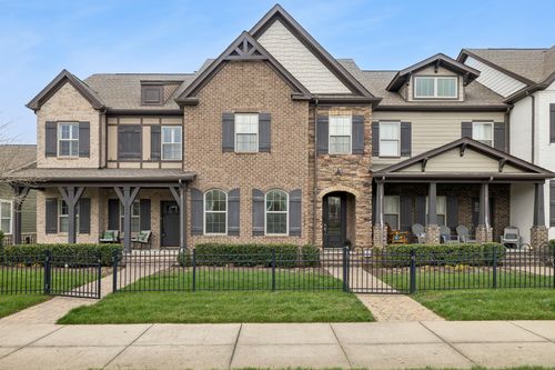 1607 Drakes Creek Rd, Hendersonville, TN, 37075-8640 | Card Image