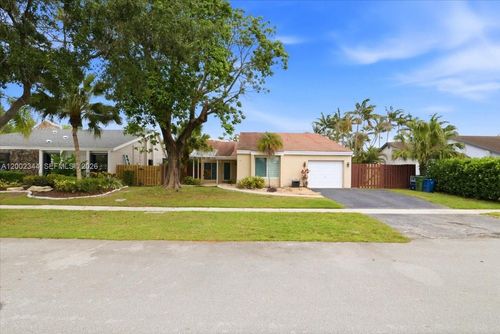 500 Sw 167th Ter, Weston, FL, 33326-1517 | Card Image