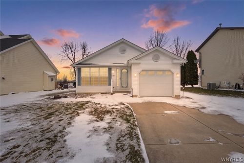 5148 Briercliff Dr, Hamburg, NY, 14075-3442 | Card Image