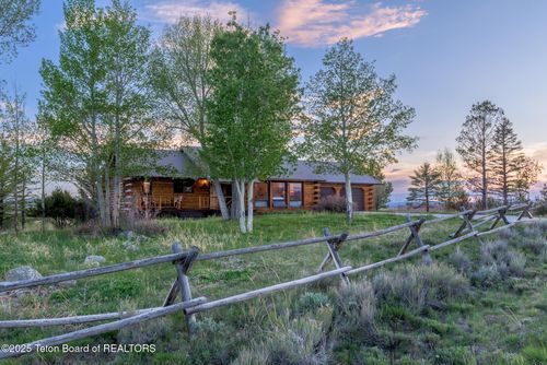 7 Park Cir, Pinedale, WY, 82941-5312 | Card Image