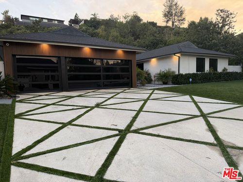 3855 Corbin Ave, Tarzana, CA, 91356 | Card Image