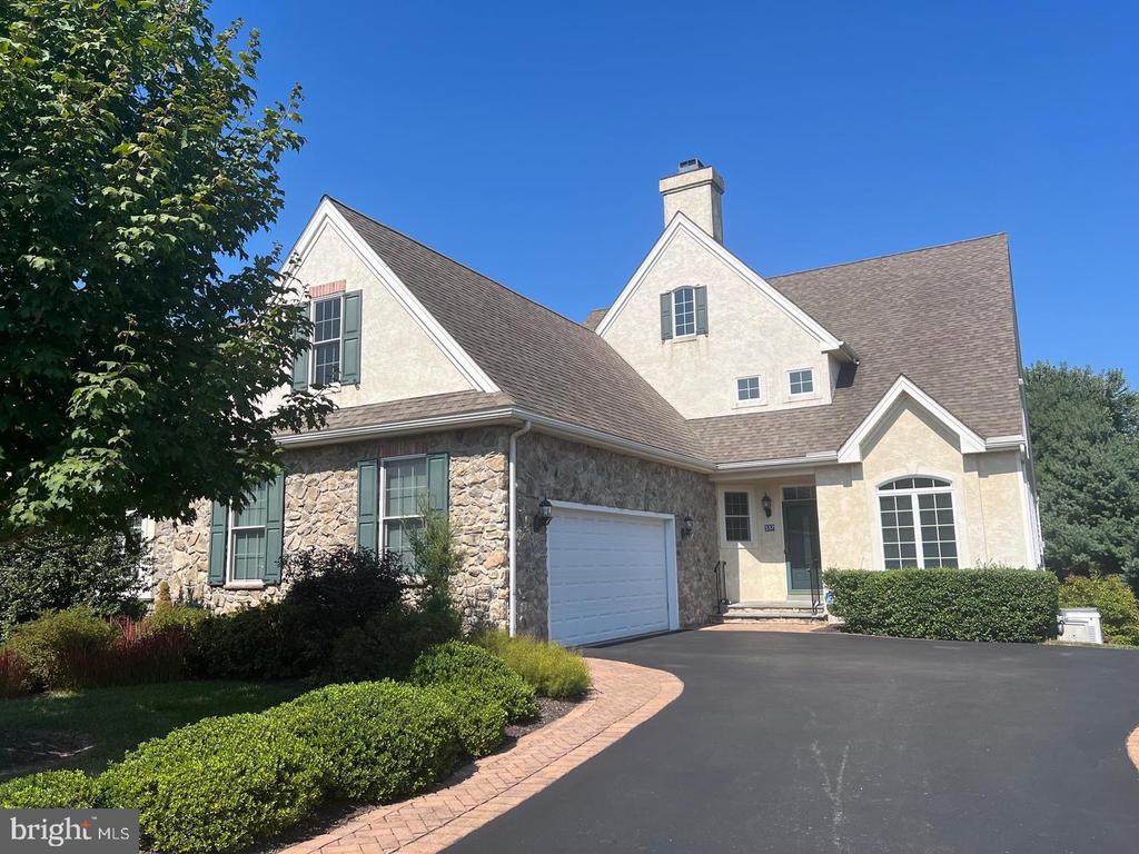 Carlisle Dr, Avondale, PA 19311