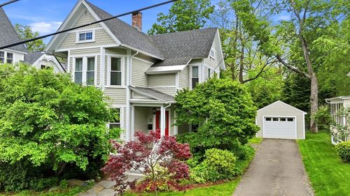 15 Massasoit St, Northampton, MA, 01060-2043 | Card Image