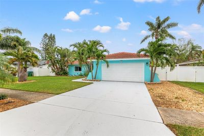 9563 118 Th Lane, House other with 3 bedrooms, 2 bathrooms and null parking in Seminole FL | Image 2