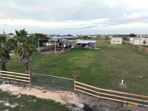 1012 W Broadway Avenue, Seadrift, TX, 77983 | Card Image