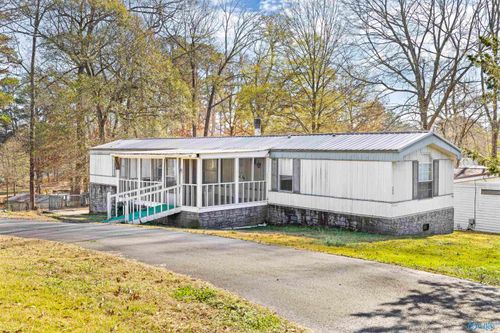 280 Vaughn Cir, Guntersville, AL, 35976-6244 | Card Image