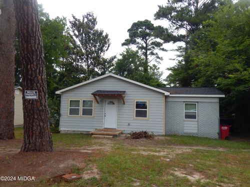 3835 Kings Park Cir, Macon, GA, 31217-6208 | Card Image