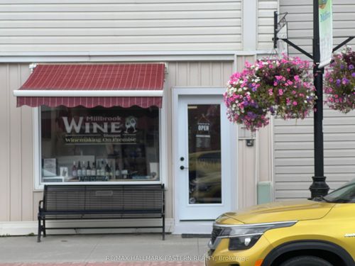 16 King St W, Millbrook, ON, L0A1G0 | Card Image