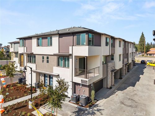 1954 Avenida Del Sol, Placentia, CA, 92870-6784 | Card Image