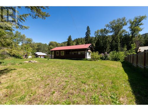 7604 1st Ave, Ymir, BC, V0G2K0 | Card Image