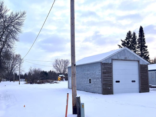 Huge Detached Pole Barn..! | Image 5