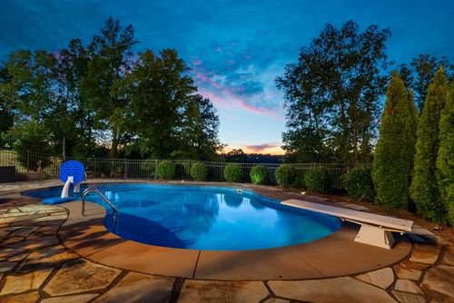 982 Red Bluff Way, Adams, TN, 37010-2502 | Card Image