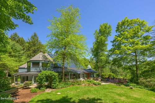 7 Wheatley Dr, Stockbridge, MA, 01262 | Card Image